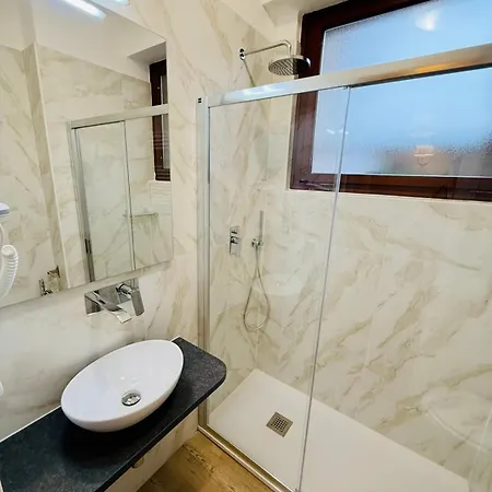 La Boutique By Rjgal Bed and Breakfast Φλωρεντία
