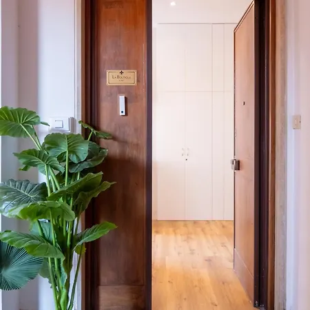 La Boutique By Rjgal - Duomo View Bed & Breakfast